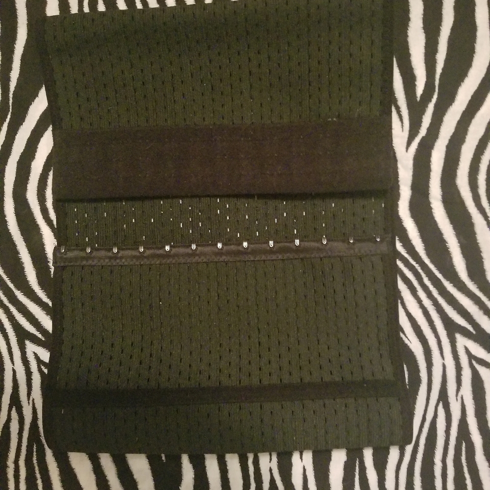 Waist trainer